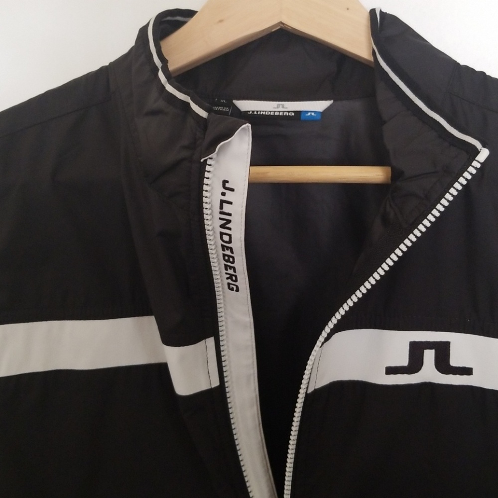 J.Lindberg sleeveless golf jacket